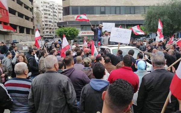 الحراك في طرابلس يشهد انحرافاً جذرياً عن عناوينه الاساسية
من المستفيد من فصل المدينة عن الجوار وعن الضنية والكورة وزغرتا وعكار؟