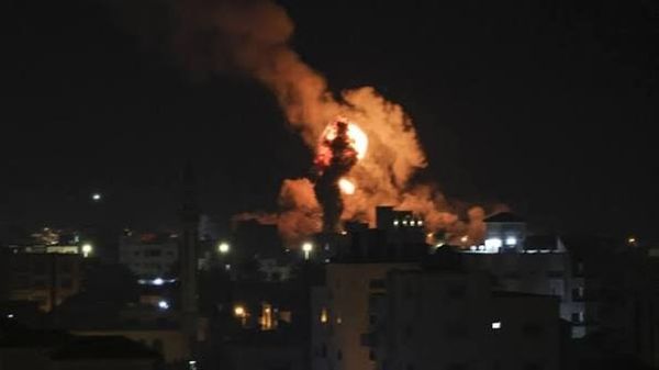 الوكالة الوطنية: الطيران الحربي الاسرائيلي شن غارة على دوحة كفررمان وأخرى على مرتفع علي الطاهر ملقيا عددا من الصواريخ الارتجاجية