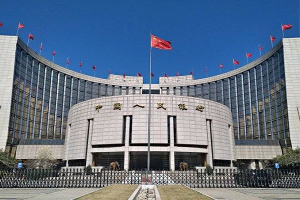 بنك الشعب الصيني يخفض أسعار الإقراض الرئيسية