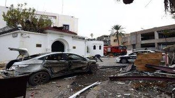 إصابة شخصين في تفجير سيارة مفخخة بمدينة الزاوية الليبية‎ (صور)