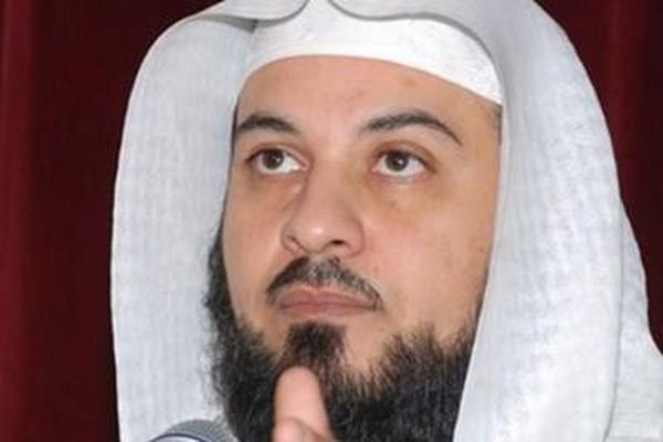 العريفي: يحرم حضور احتفالات "الكريسماس" أو تهنئة النصارى بعيدهم أو قبول هداياهم
