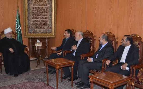 قبلان كلّف زغيب زيارة العسكريين المحررين
ودان تفجير نيجيريا والتقى مسؤولاً إيرانياً