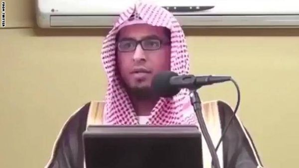 بالفيديو داعي سعودي  يحرم  تعلم البنت الطب والصيدلة : كلنا فحول ونشتهي الجميلات