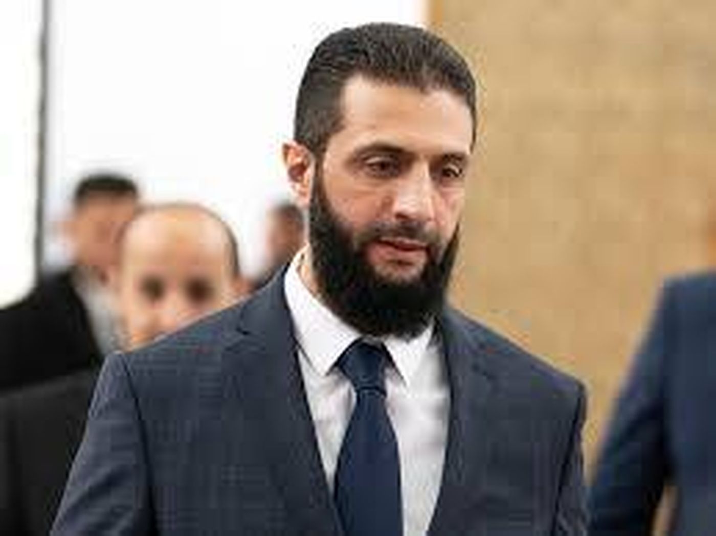 الشرع يكشف حقيقة طلبه من موسكو تسليم الأسد والشروط الجديدة لبقاء قواعد روسيا العسكرية في سوريا