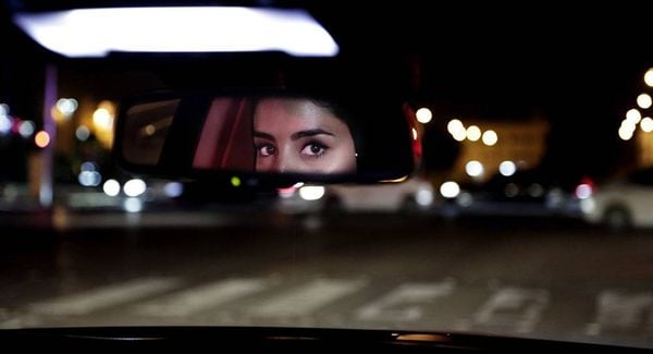 وزارة الخارجية توضح سبب توقيف فتاة سعودية في تايلاند