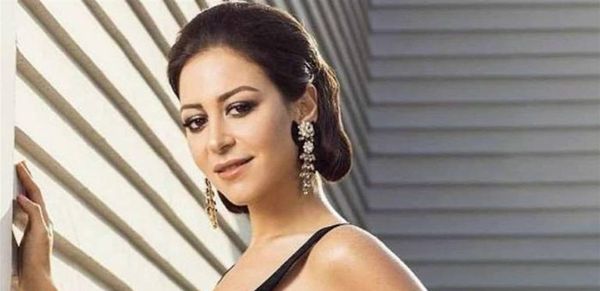 منة شلبي تنهار بالبكاء بعد عرض فيلمها الجديد.. ما السبب؟
