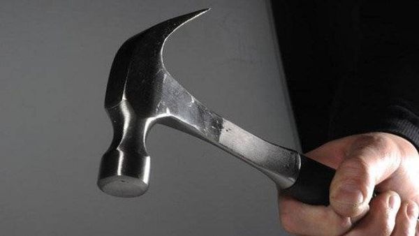 بعد أن تشاجرا.. قتل زوجته بطريقة لا يتخايلها عقل!