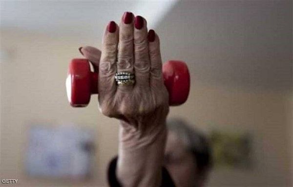 وداعا للشيخوخة.. كشف طبي "يلامس" حلم البشرية
