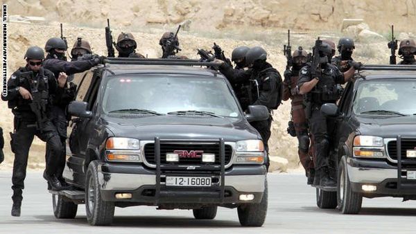 الأردن يعلن مقتل ضابط و4 مطلوبين في اشتباكات مع مجموعة مسلحة