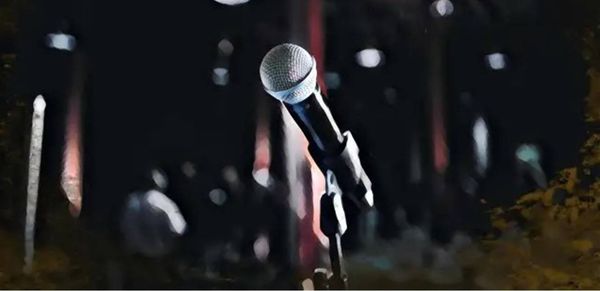 فنان لبنانيّ بارز يعيش قصّة حبّ... هل سيكون عريس الـ2026؟