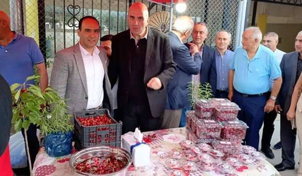 رعى مهرجان "الكرز الأول" في قاع الريم
لويس لحود: هدفه تسويق المنتوجات
اللبنانيّة في لبنان والخارج