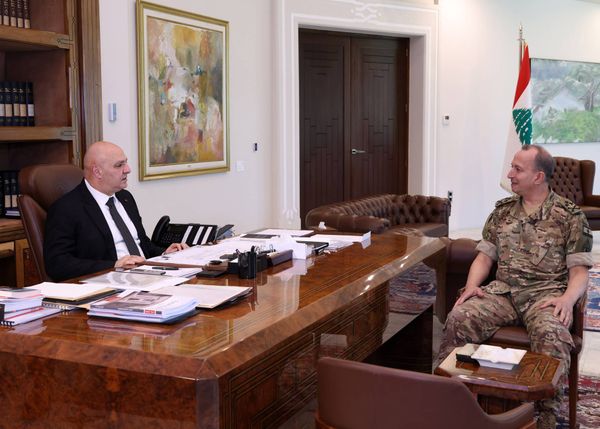 عون عرض مع هيكل تحضيرات اجتماع باريس... ونتائج جولة الديبلوماسيين جنوب الليطاني