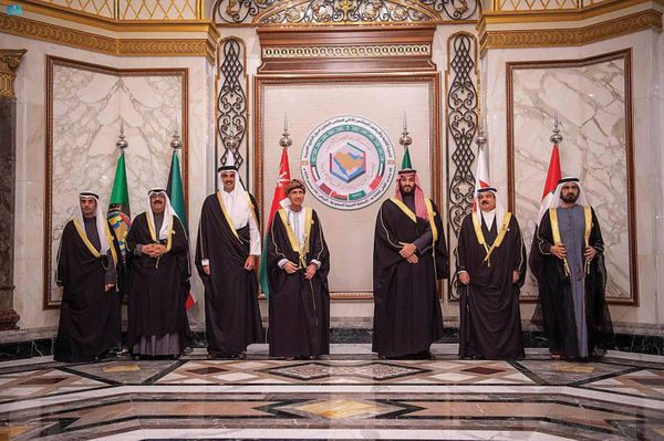 قمة مجلس التعاون الخليجي: السعودية تعلن عزمها على المشاركة بمفاوضات ايران النووية