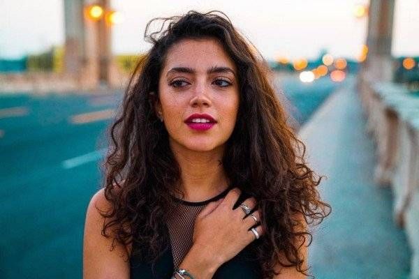 ما حقيقة  ترك هذا النجم العالمي حبيبته من أجل ستيفاني عطالله؟