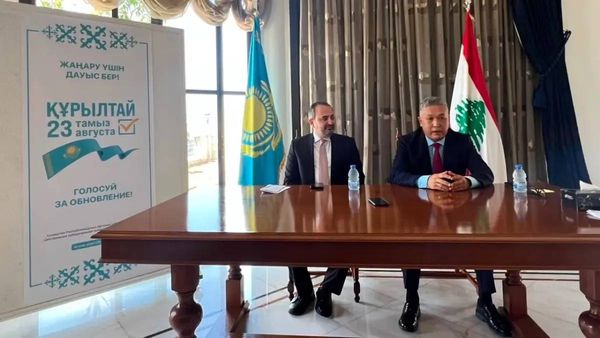 السفير الكازاخستاني: نراقب مستقبل اليونيفيل في لبنان.. وندعم الاستقرار والحل السلمي