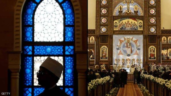 البابا في المسجد وشيخ الأزهر بالكنيسة.. 