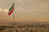 إيران تشدد موقفها: مضيق هرمز لن يُفتح قبل تلبية شروط طهران