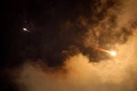 كيف تصدّت إيران لتحالف يضمّ أكثر من 33 دولة؟