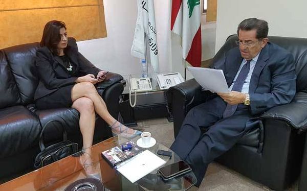 حرب تلقى دعوة إلى قبرص
لبحث اتفاق الكابل البحري
