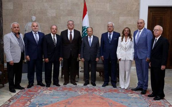 عرض شؤون مكافحة الفساد مع تويني
عون التقى وفد الانتشار اللبناني في العالم
نسعى ليكون لبنان مركزاً لحوار الحضارات