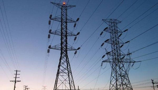 إعتصام أمام مصلحة الكهرباء والمياه في جونية