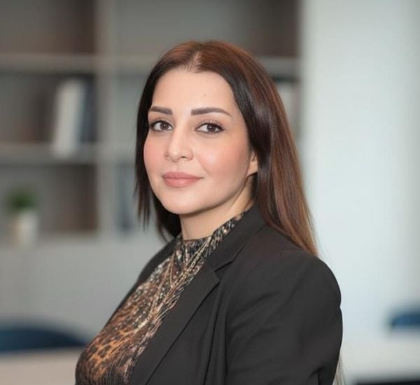 سلافة رومية ترسم ملامح الجمال الراقي لعروس2027-2026..وتختار سيرين عبد النور لإبراز ملامحها بأسلوب ناعم!