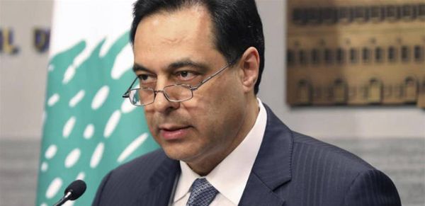 بعد الإدعاء عليه بقضية المرفأ.. دياب: مرتاح الضمير ولن أسمح باستهداف موقع رئاسة الحكومة