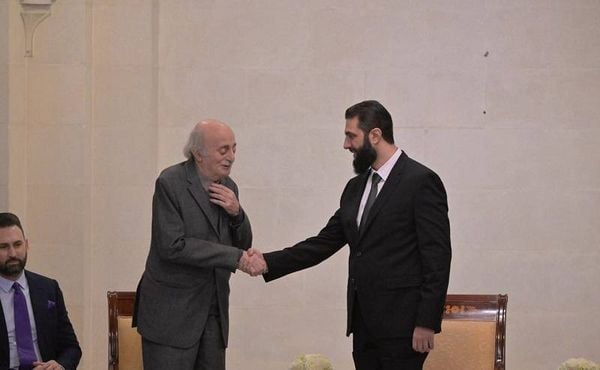 جنبلاط في دمشق… ولقاء مع الرئيس السوري أحمد الشرع