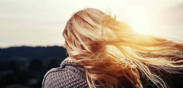 السبانخ ضمن 5 أطعمة تحميكك من تساقط الشعر
