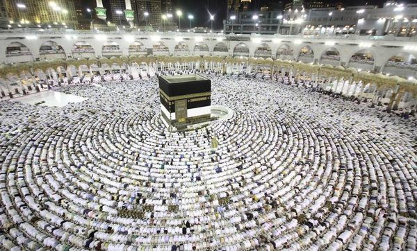 أكثر من مليون و700 ألف حاج يستعدون لأداء الفريضة.. ماذا عن مشروع تظليل ساحات الحرم؟