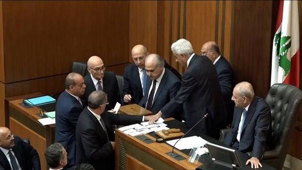 جلسة انتخاب الرئيس... 