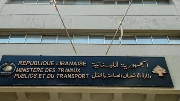 "الأشغال" تبدأ أعمال السلامة على أوتوستراد طبرجا.. إقفال مرحلي للمسارب