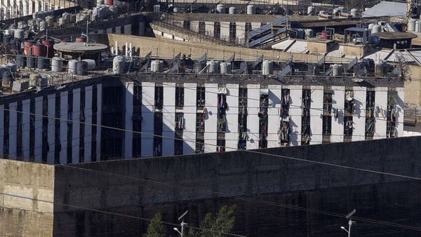 أوقف 61 شهرا دون محاكمة...انتحار سجين في رومية