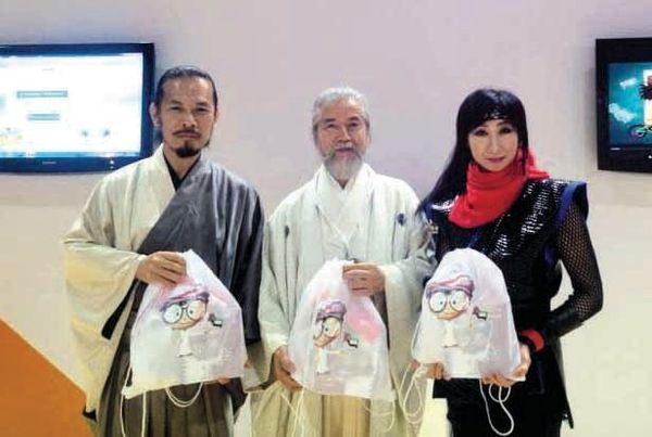 شخصية كرتونية تنشر ثقافة إلكترونية في المعرض الترفيهي الشامل