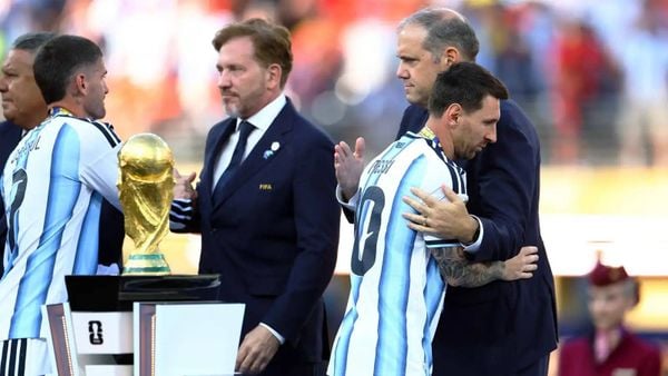 بعد خسارة مونديال 2026.. ماذا قرر ميسي بشأن الاعتزال الدولي؟
