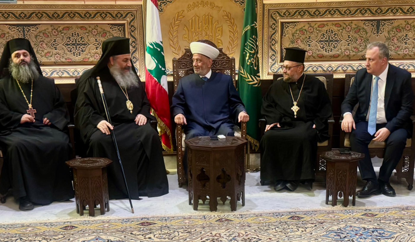 دريان عرض مع المطرانين كفوري والصوري زيارة البابا وشؤونا بقاعية