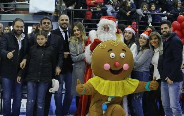 بالفيديو - رامي عياش يغني ويرقص مع ألف طفل.. شاهدوا ماذا حصل!؟