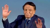 عادل إمام يعايد المتابعين: