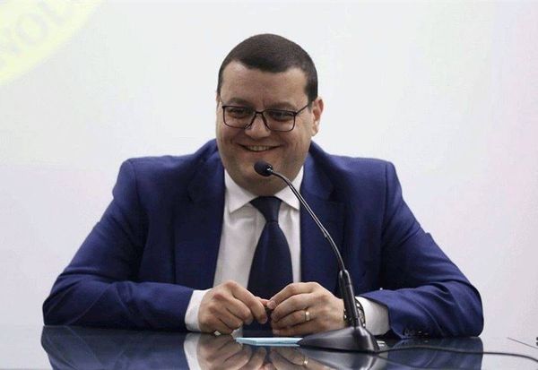 الريس: اللقاء بين الحريري وجنبلاط كان إيجابياً