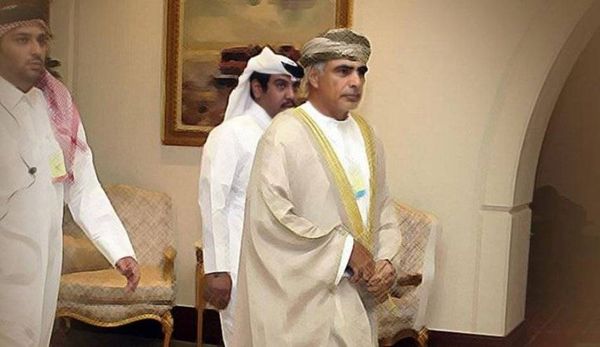 عمان: روسيا توافق على أن هناك ضرورة لخفض إنتاج الخام