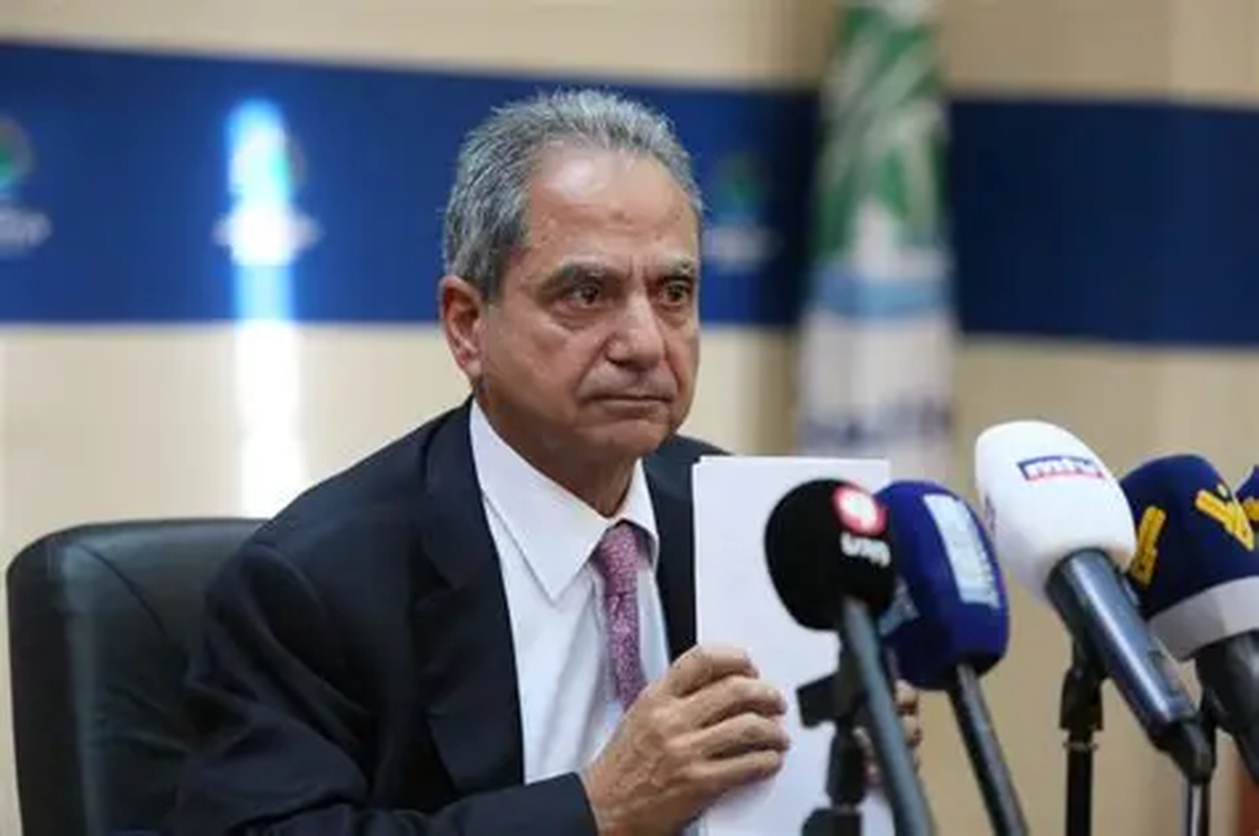 جولة ميدانية لوزير الطاقة في الاشرفية لمتابع الواقع المائي