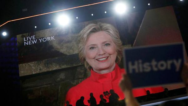 كلينتون: لن أكون الرئيسة الوحيدة