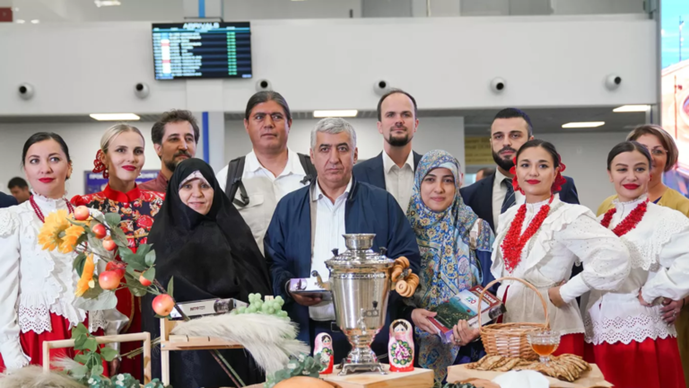 للمرة الأولى.. وفد إيراني يصل روسيا بموجب برنامج لإعفاء تأشيرات الدخول