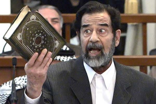 نبشوا قبر صدام حسين شاهد ماذا وجدوا فيه!!